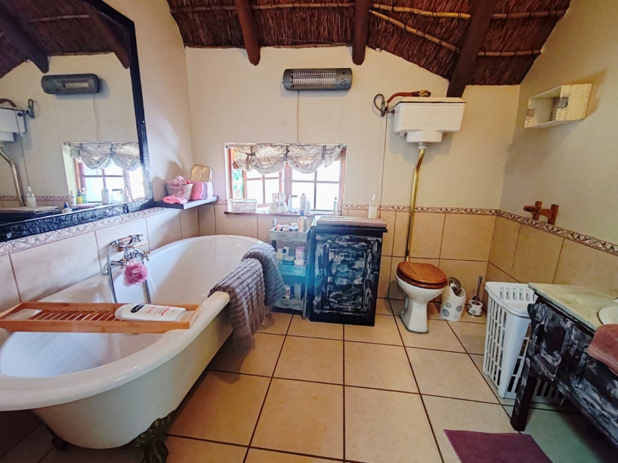4 Bedroom Property for Sale in Van Der Hoff Park North West